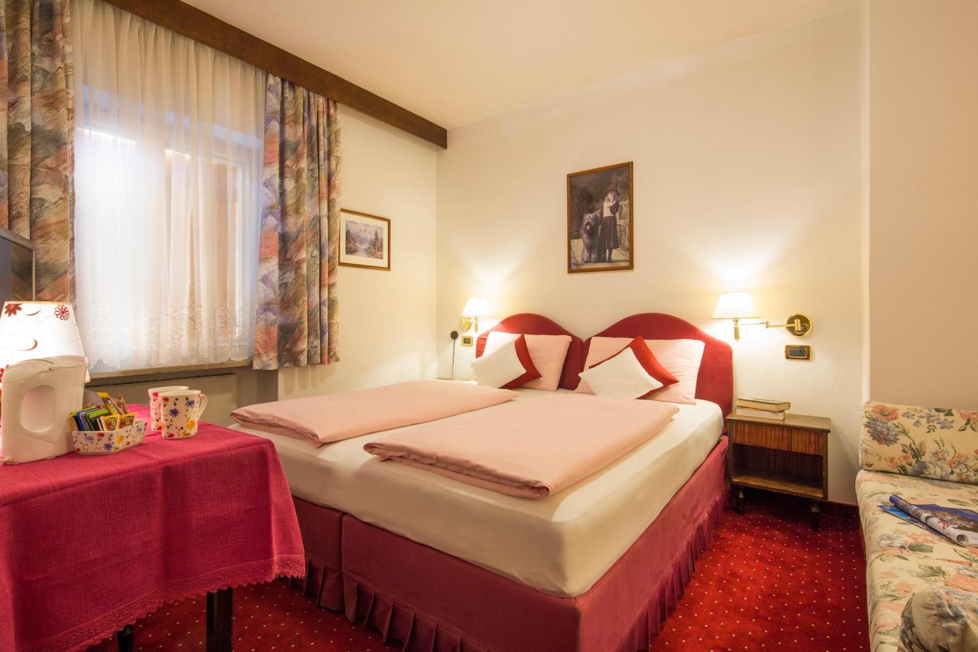 Hotel Maria Corvara Exteriör bild